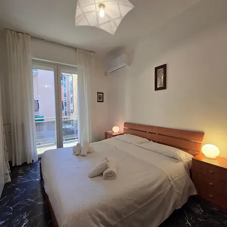 Appartement Mogano - By Ligooria Pietra Ligure